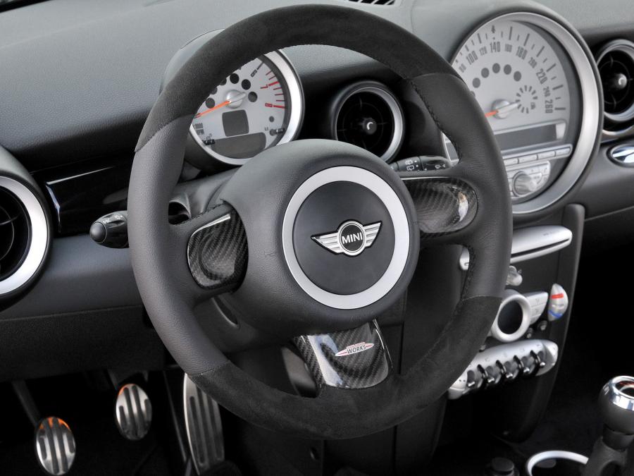  Mini Cooper JCW Cabrio 2009 года  (фото 39 из 40)